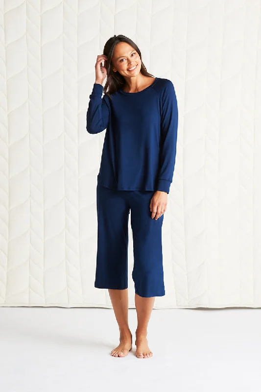 Relaxed Long Sleeve Top + Capri Pant Casual Yoga Pants