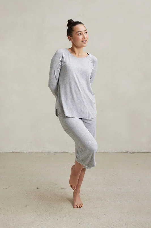 Relaxed Long Sleeve Top + Capri Pant Comfy Zip-Up Pants