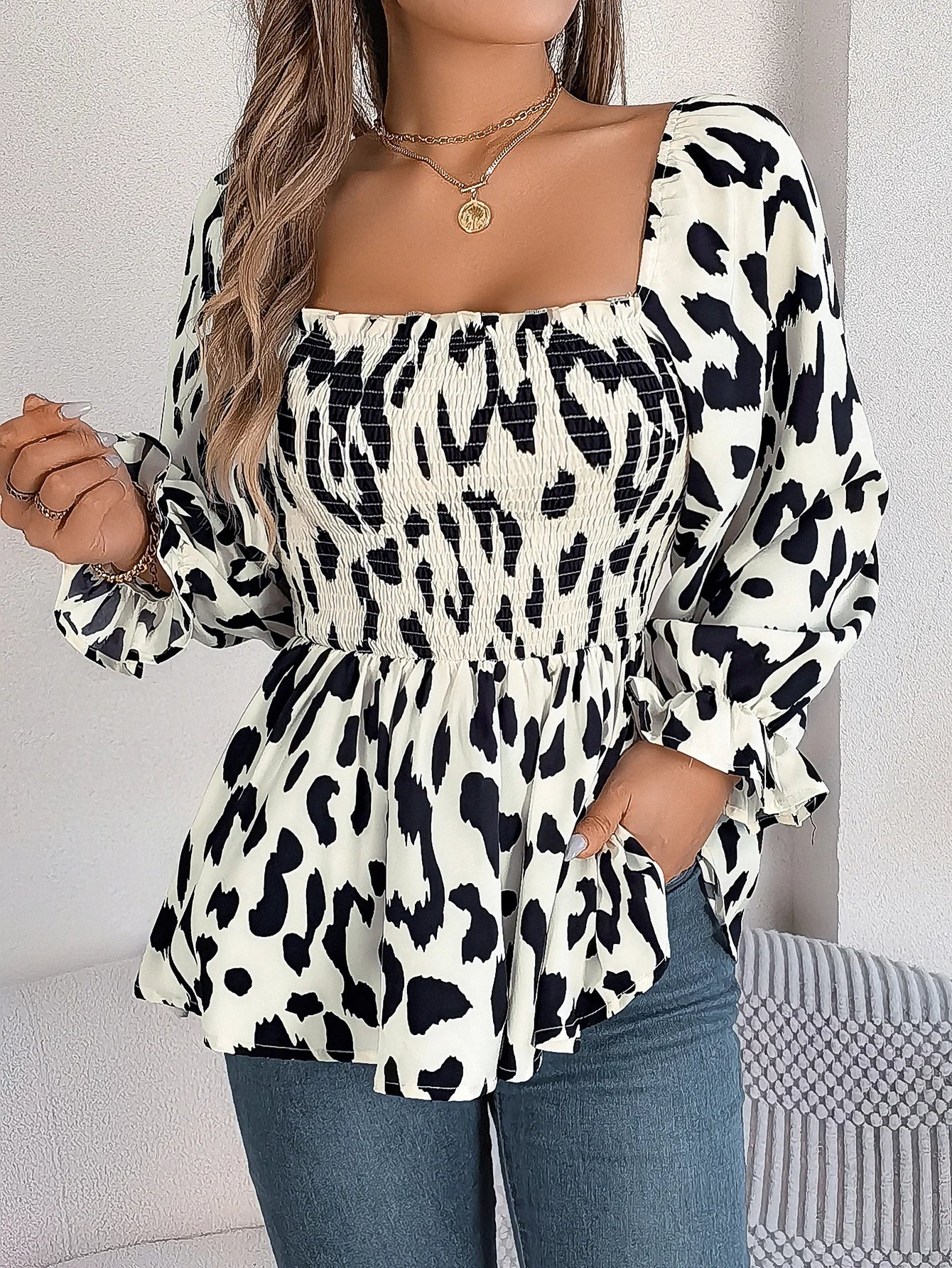 Casual Allover Print Square Neck Shirred Ruffle Hem Blouse Chic Off-Shoulder Blouse