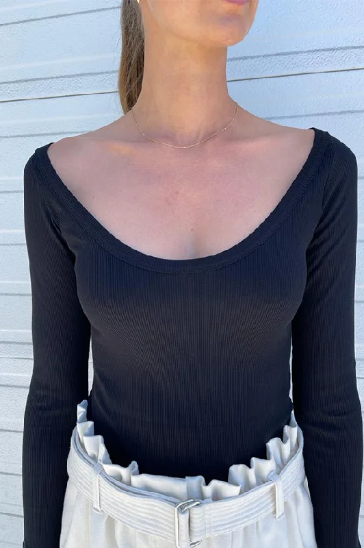Deep Scoop Blouse in Black Casual Relaxed Fit Blouse