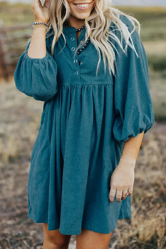 Elegant Button-Up Peplum Blouse Office-Ready Blouse