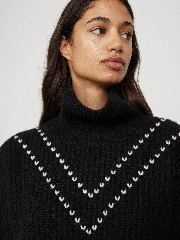 The Henny Sweater Houndstooth Herringbone Solid