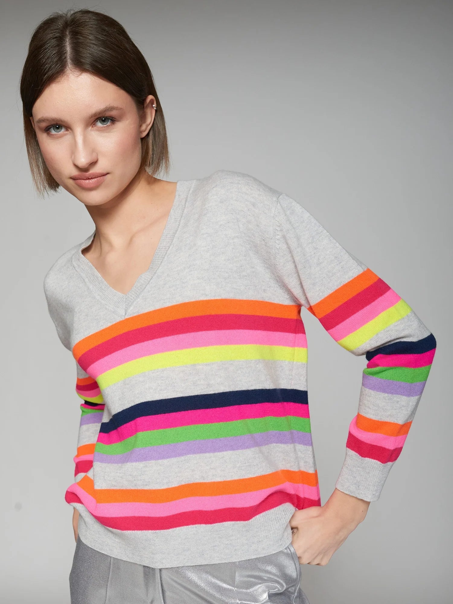 Vilagallo V-Neck Striped Sweater Front Pockets Side Pockets Patch Pockets