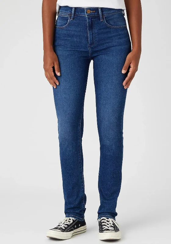 Wrangler High Rise Slim Leg Jeans, Authentic Love Fashionable Straight Cut Jeans