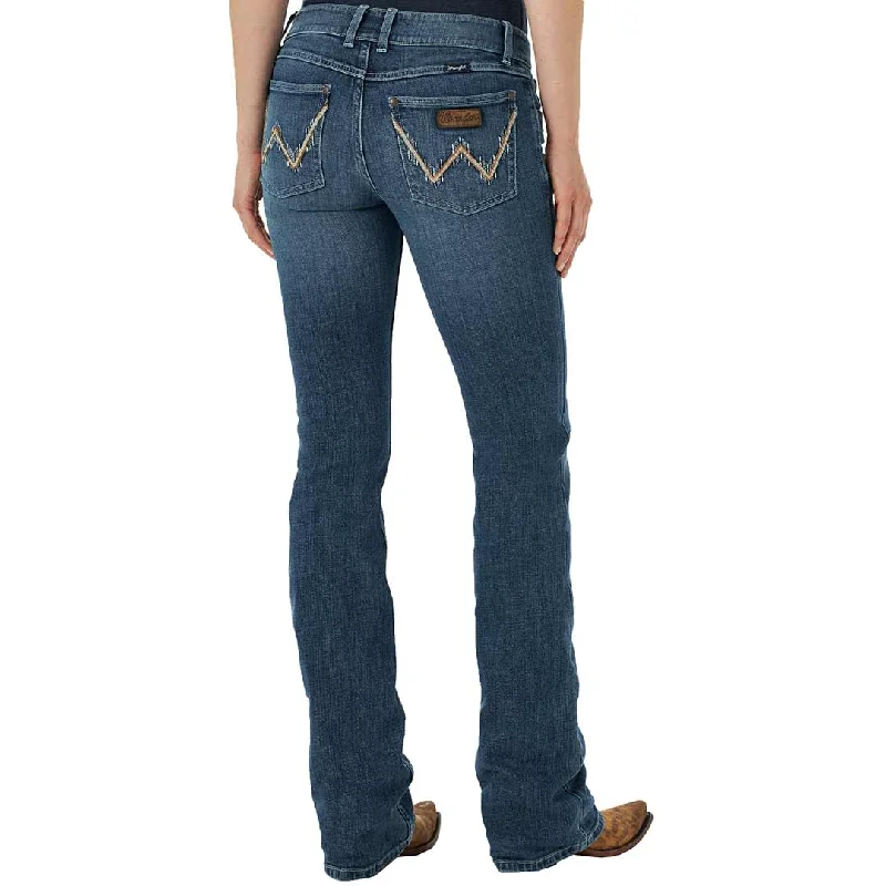 Wrangler Women's Retro Mae Bootcut Jeans Comfortable Low-Rise Jeans