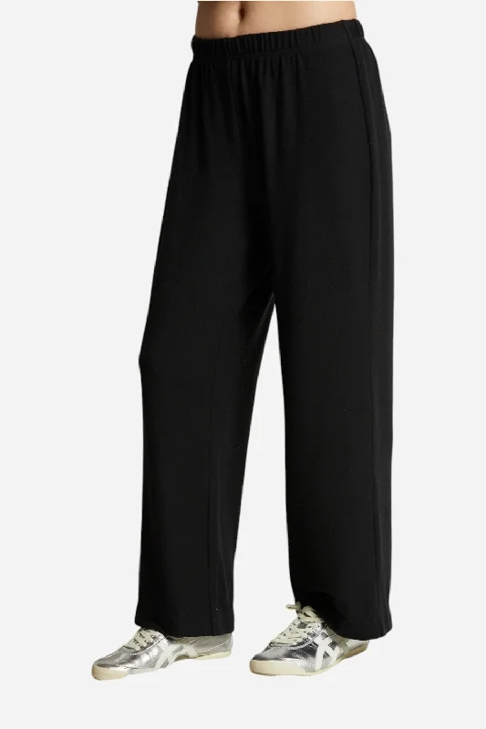 Perfect White Tee Marcie Pull On Pant in True Black Chic Faux Leather Pants
