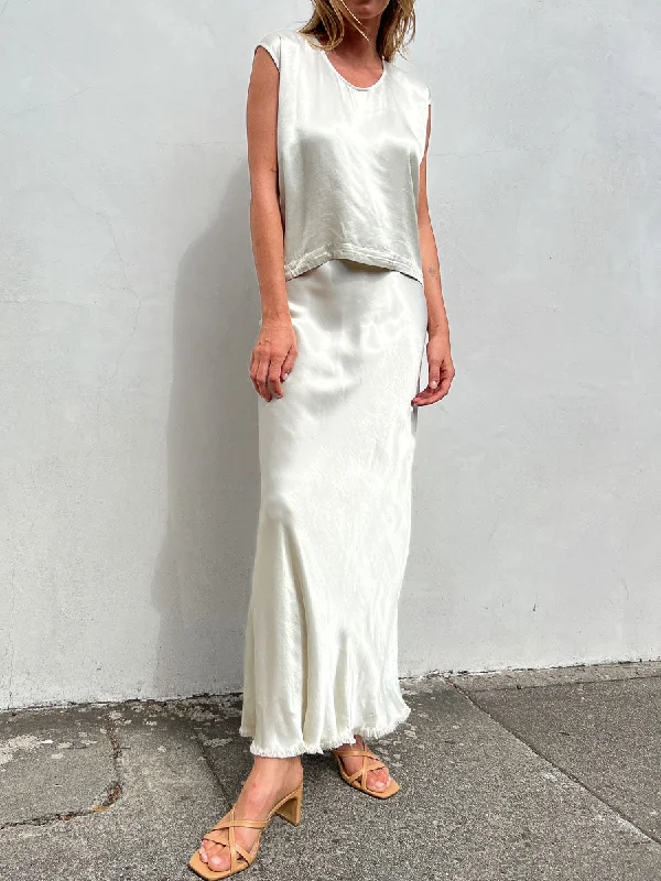 Bernie Skirt in Vintage Satin - Oyster seamless skirt comfort