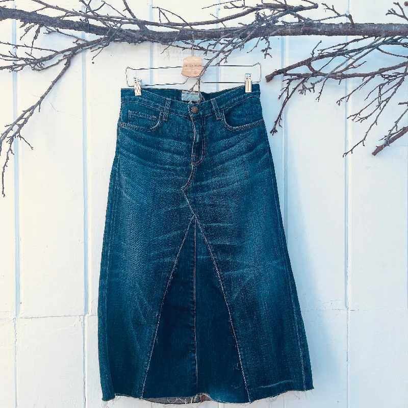 VH-DS33 Denim Skirt Size 2/4 tiered skirt playful